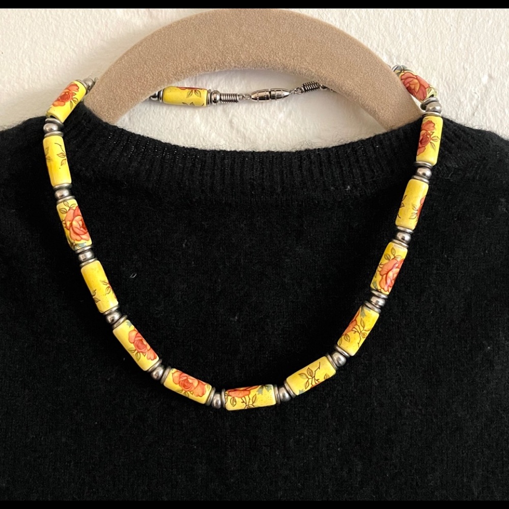 Necklace flower painted.